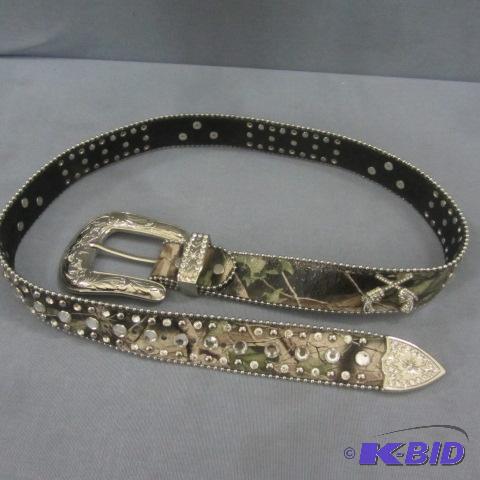 lot 187 image: Cowgirl Belt and Belt Buckle