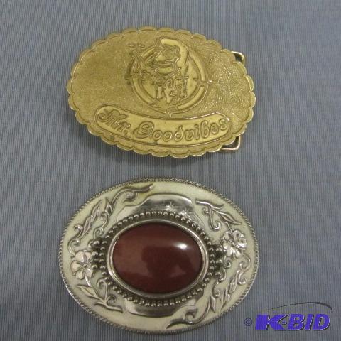 lot 190 image: Mr. Goodvibes Belt Buckle