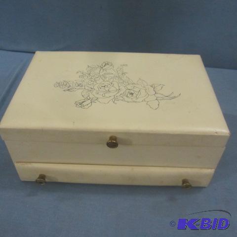 lot 192 image: Costume Jewelry & Box