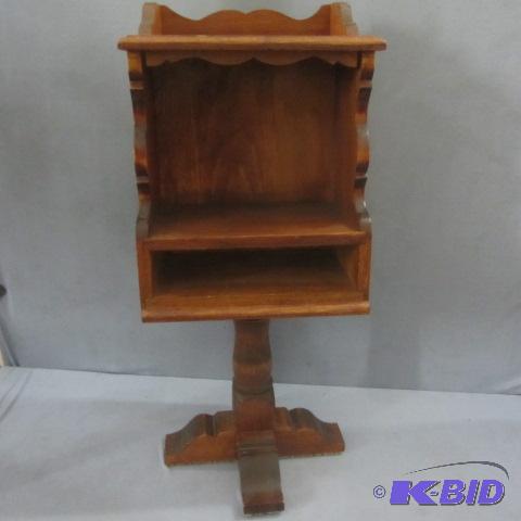 lot 2 image: Pedestal Phone Table