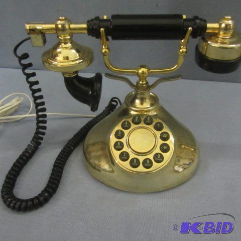 lot 206 image: Retro Corded Telephone