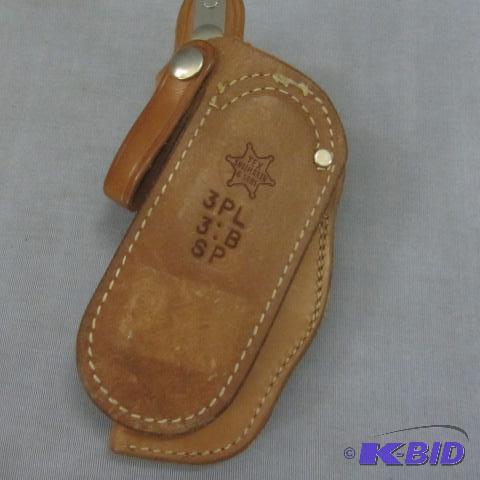 lot 22 image: Pistol Belt Holster