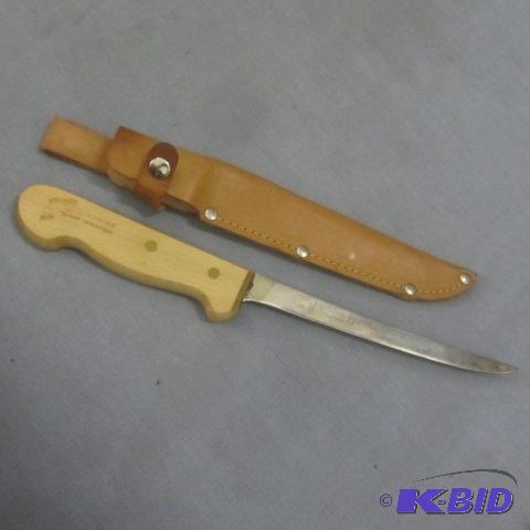 lot 35 image: Strikemaster Filet Knife