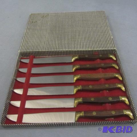 lot 40 image: Niemen Marcus Steak Knives