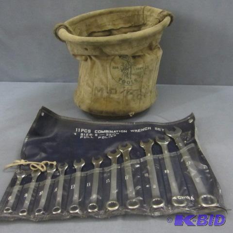 lot 46 image: Klein Tools Canvas Bucket