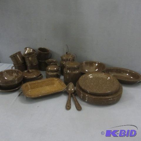 lot 76 image: Brown Speckled Enamel Dinnerware