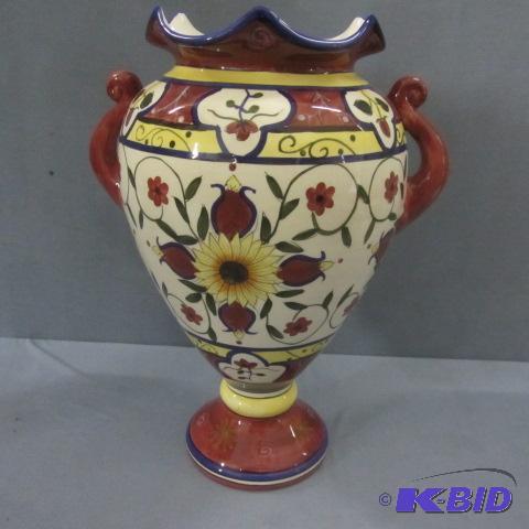 lot 84 image: Italian Vase