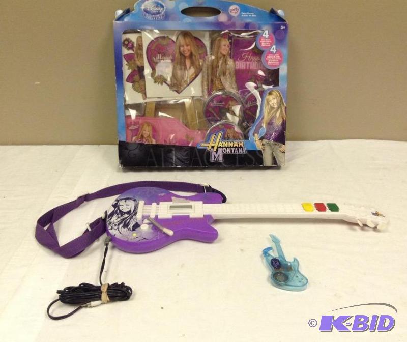 lot 24 image: Hanna Montana Collctibles