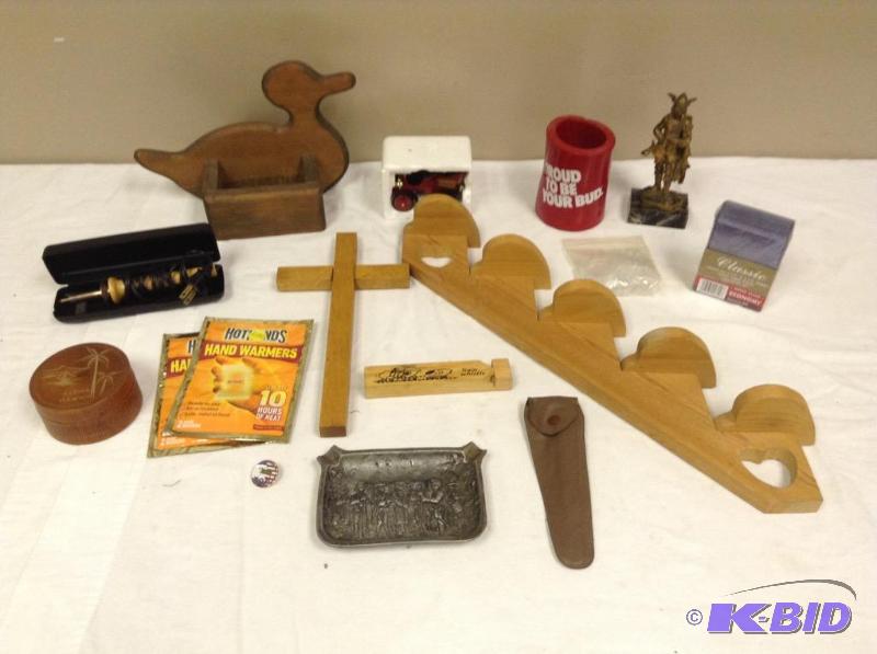 lot 34 image: Lot of Misc