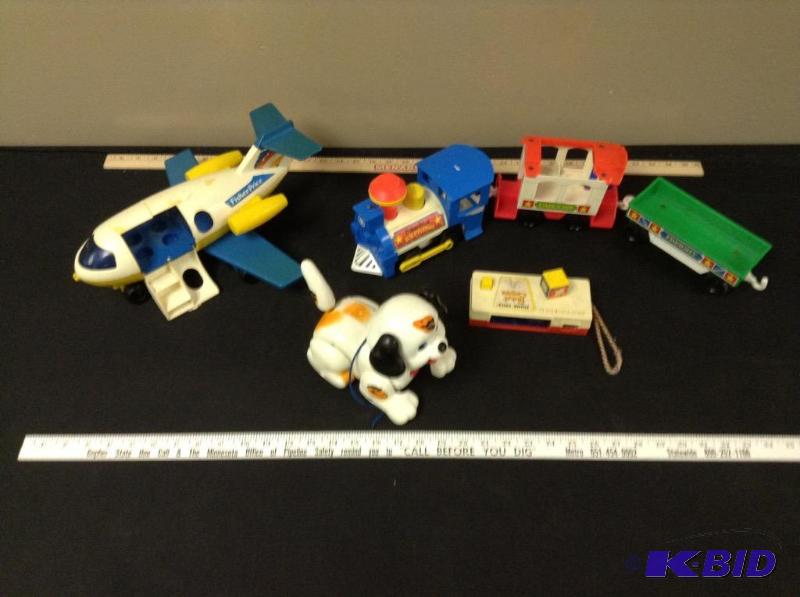 lot 83 image: Collection Fisher Price Toys
