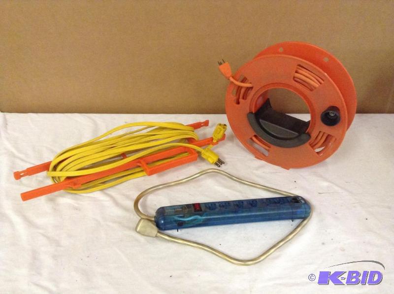 lot 125 image: Power Cords