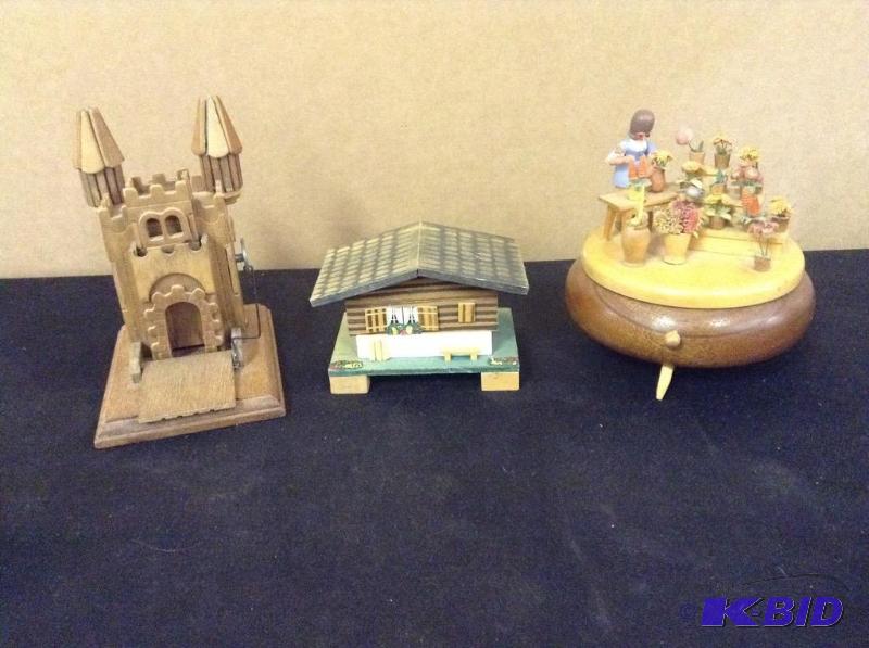 lot 19 image: 3 European Music Boxes