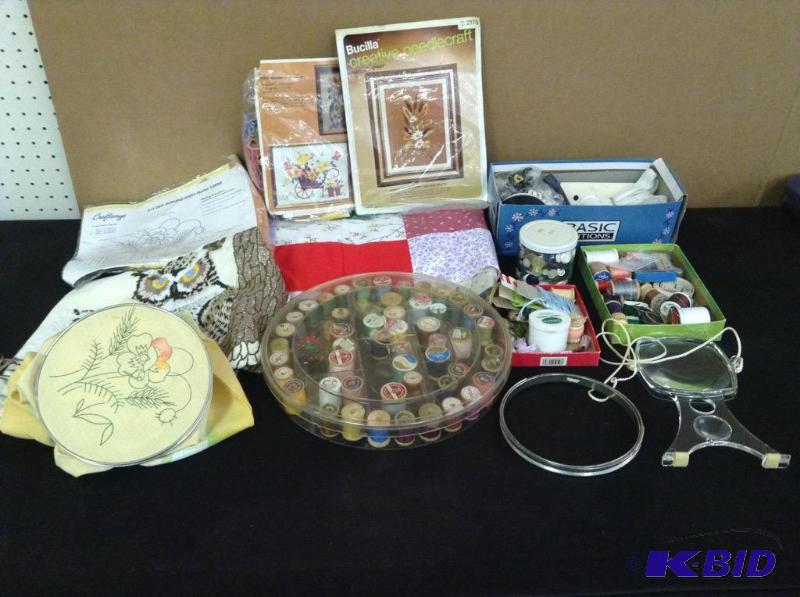 lot 34 image: Large Lot Sewing & Crafting