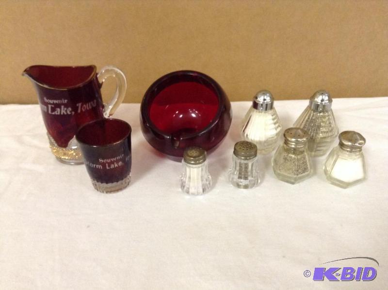 lot 70 image: Storm Lake IA Ruby Flash & Salt & Pepper Shakers