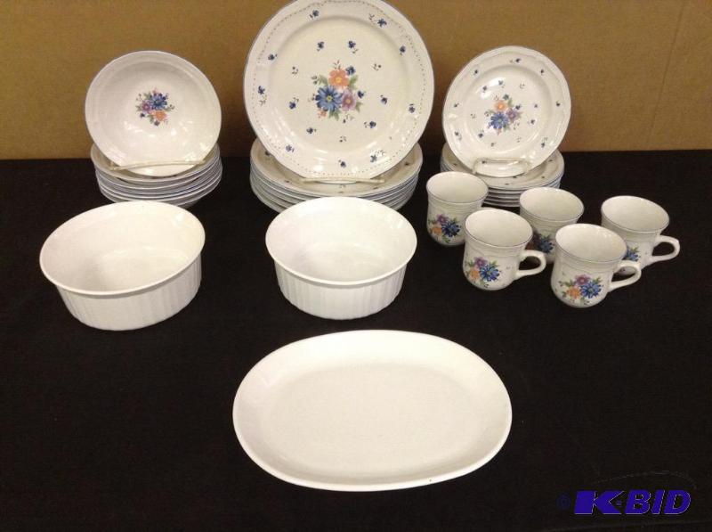 lot 87 image: Newcor Floral Dinnerware