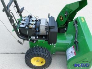 lot 1 image: John Deere 726e Snowblower (26)