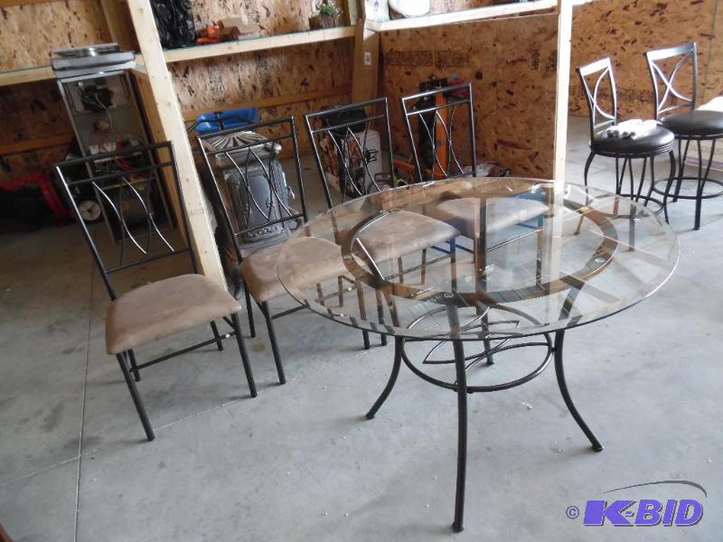 table & chairs