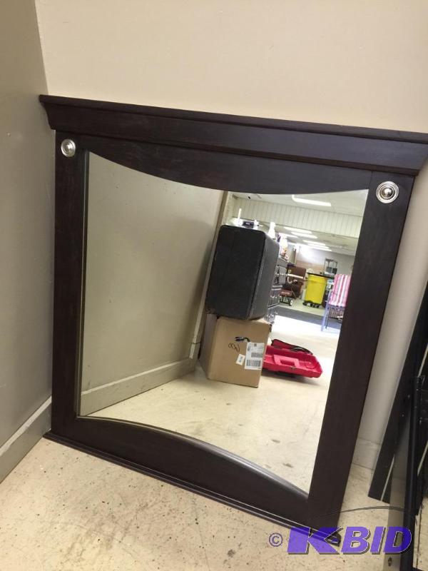 lot 24 image: Large Mirror