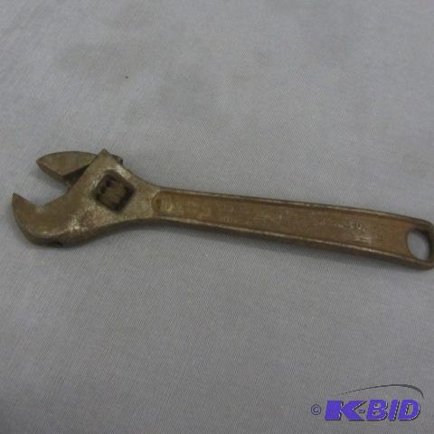 Diamond Crescent Wrench