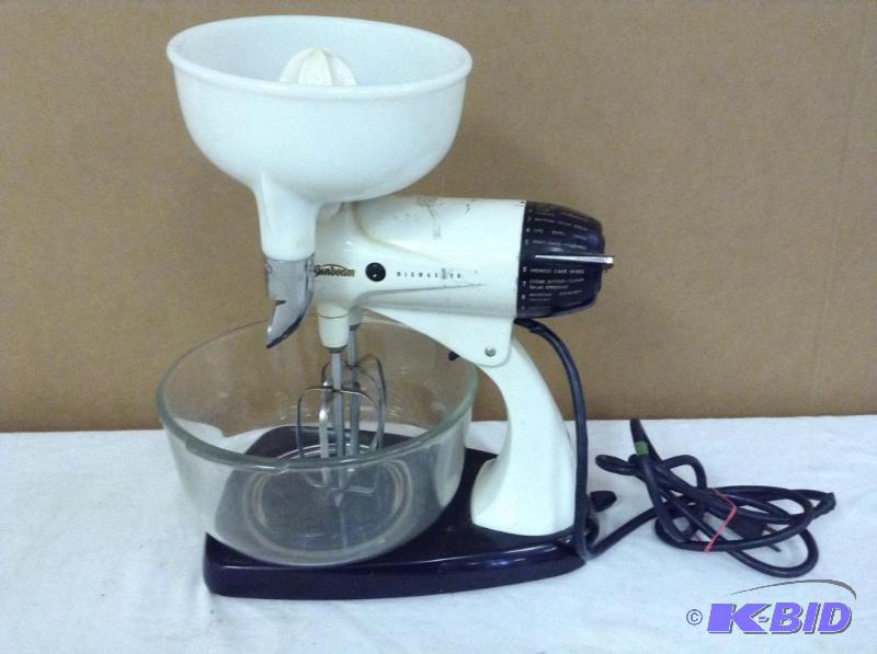 Vintage Sunbeam Mixmaster Electric Mixer