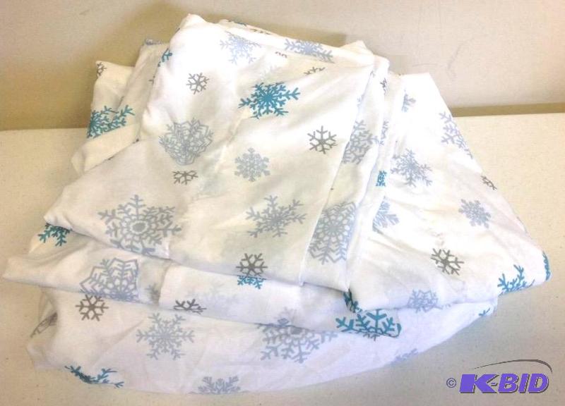 JC Penney Home Queen Sheet Set Snow Flakes