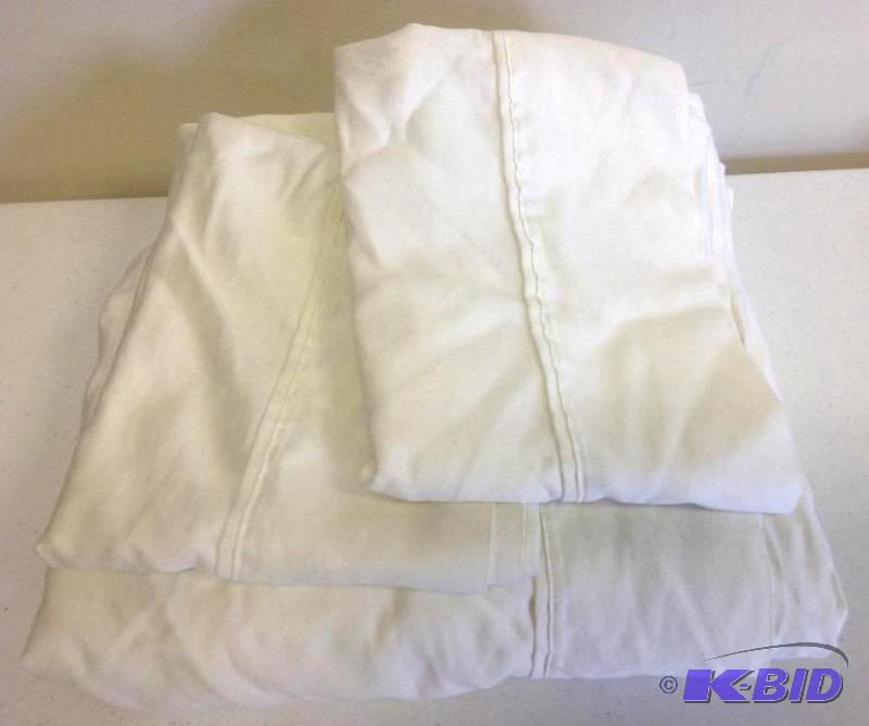 JC Penney Queen Flat Sheet and 2 Pillow Cases Ivory