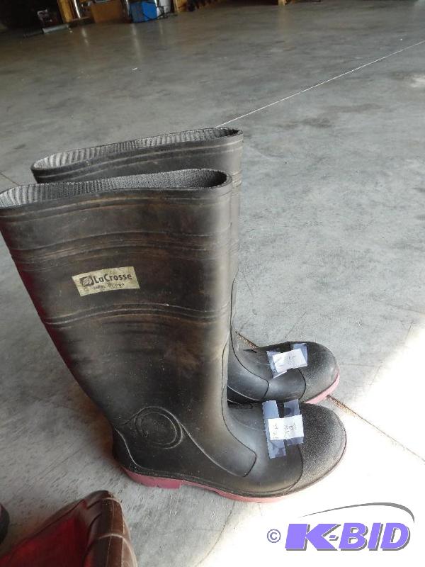 Rubber boots