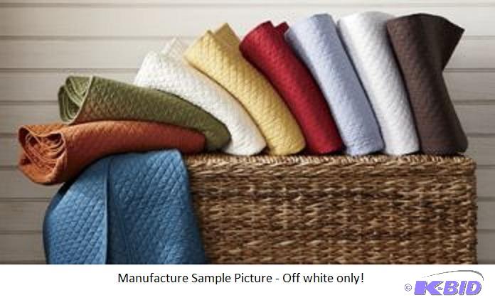 lot 12 image: Quilted Bedskirt - Off&nbspWhite - 78 x 80 -...
