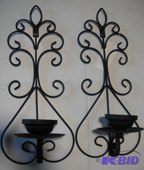 lot 18 image: Pair of Black Scroll Metal Sconces - 17.5&quo...
