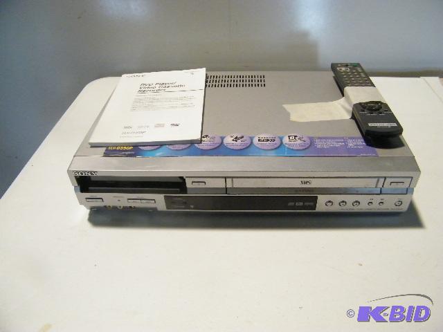 lot 74 image: Sony DVDVCR PlayerRecorder - Model SLVD300P...