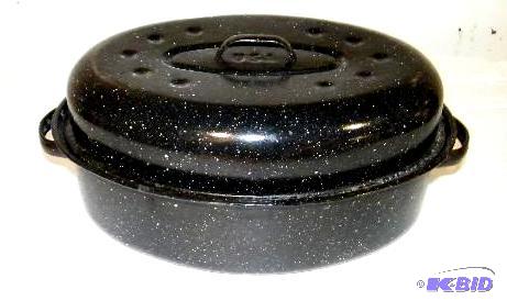 lot 83 image: Turkey Roaster - Comes with lid...