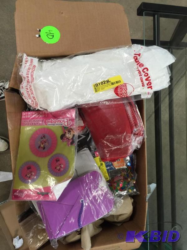Large box of party things (10)