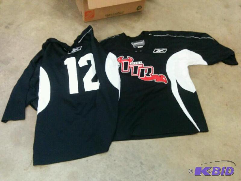 Hockey Jerseys (2)