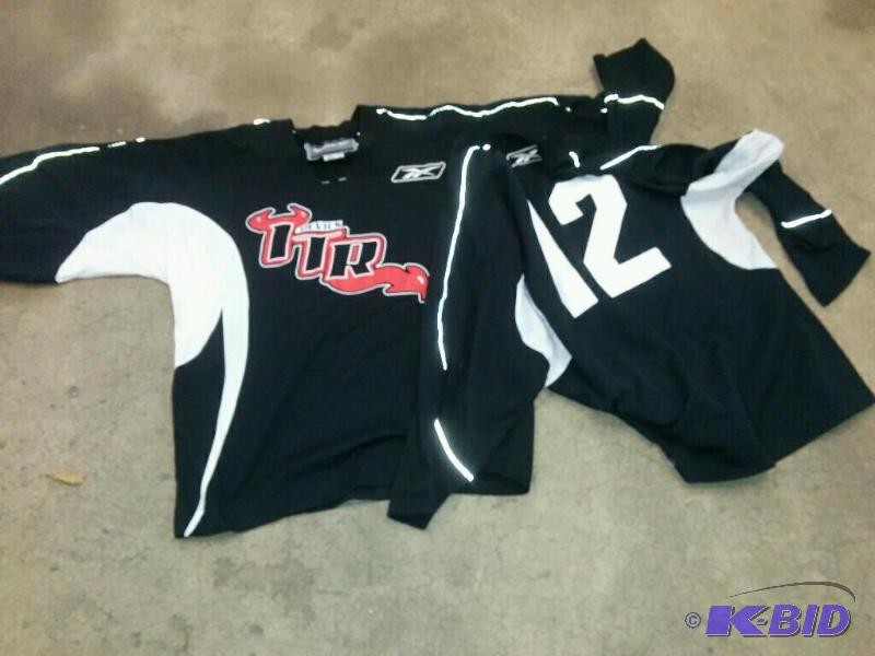 Hockey Jerseys (2)
