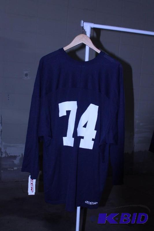 Hockey Jerseys (22)