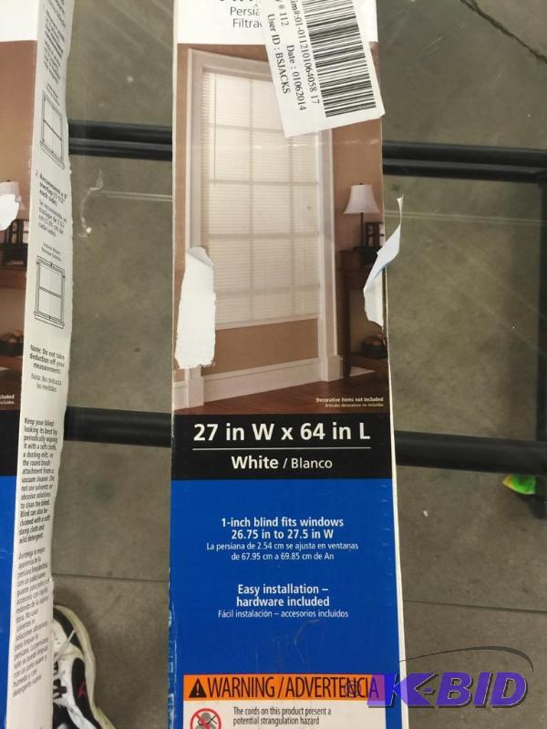 Light filtering vinyl blind