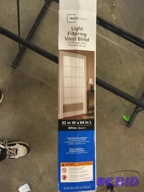 Mainstay light filtering vinyl blind white