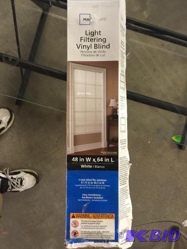Mainstay light filtering vinyl blind. White