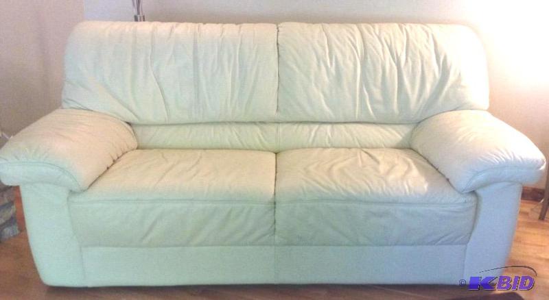 lot 1 image: Stunning Off White Leather Love Seat
