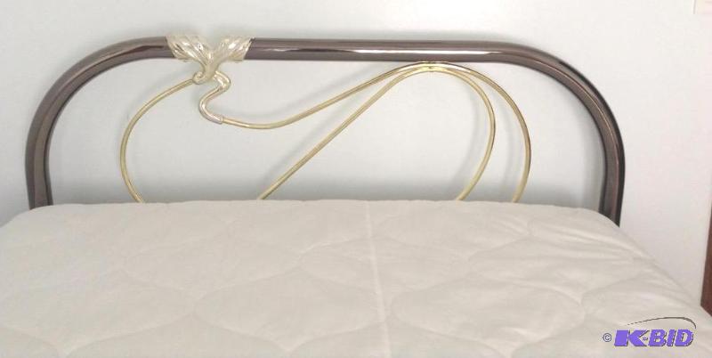 lot 11 image: Art Deco Revival Full Size Bed
