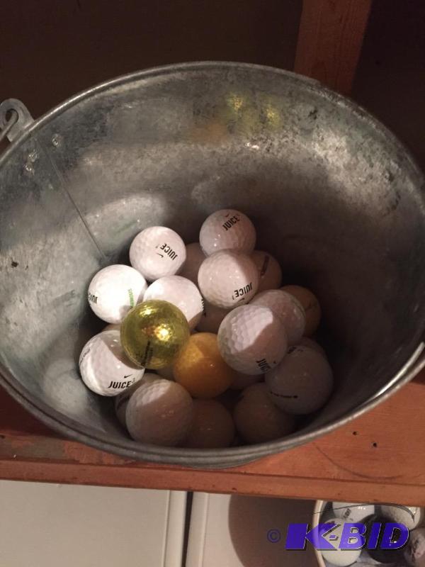lot 125 image: Another Budweiser Bucket with Golf Balls