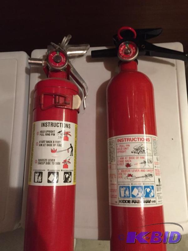 lot 134 image: Household Fire Extinguishers