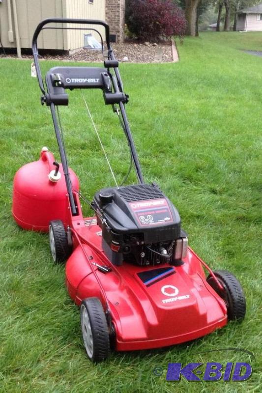 lot 148 image: Troy-Bilt 6.0 HP Self Propelled Mower