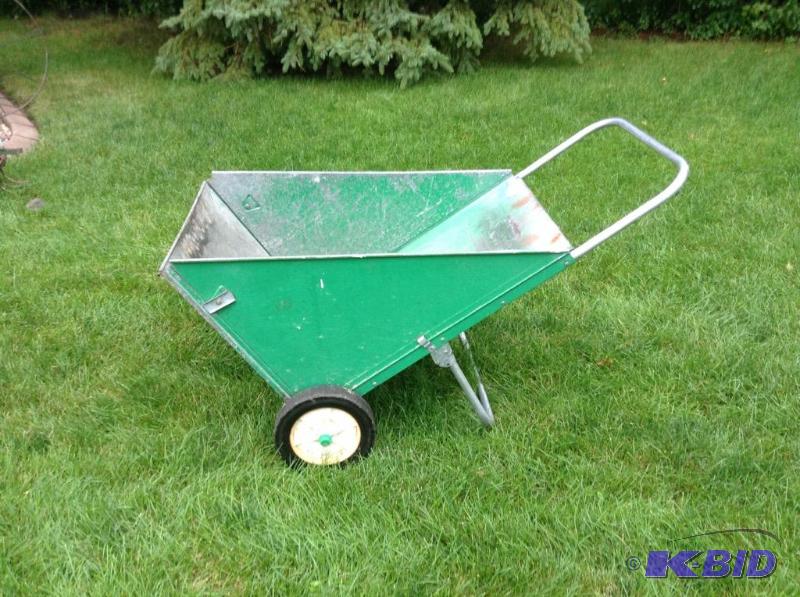 lot 151 image: Garden Cart