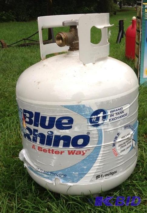 lot 162 image: Empty Blue Rhino PortableExchangeable Propane Tank
