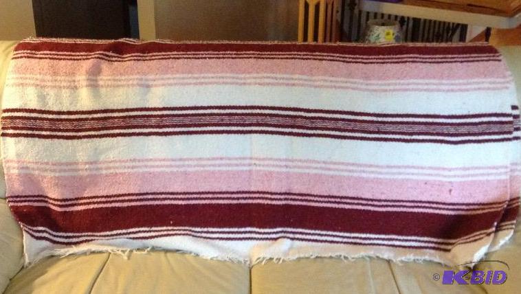 lot 190 image: RedPinkWhite Cotton Mexican Blanket
