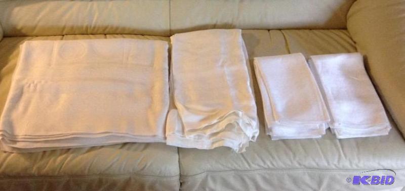 lot 194 image: Assorted Table Linens