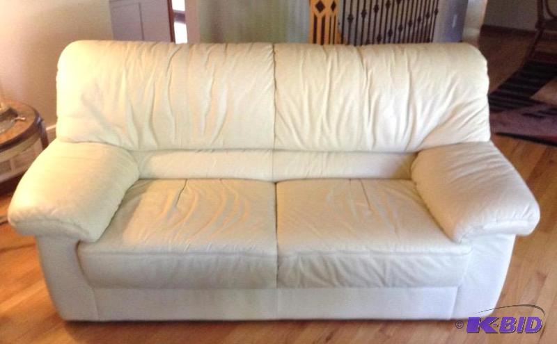 lot 2 image: Stunning Off White Leather Love Seat