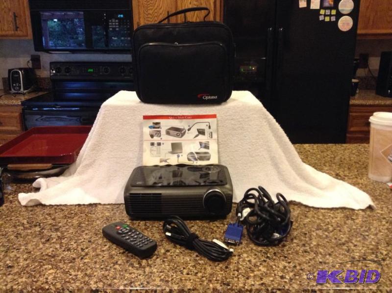 lot 202 image: Optoma Projector with Case
