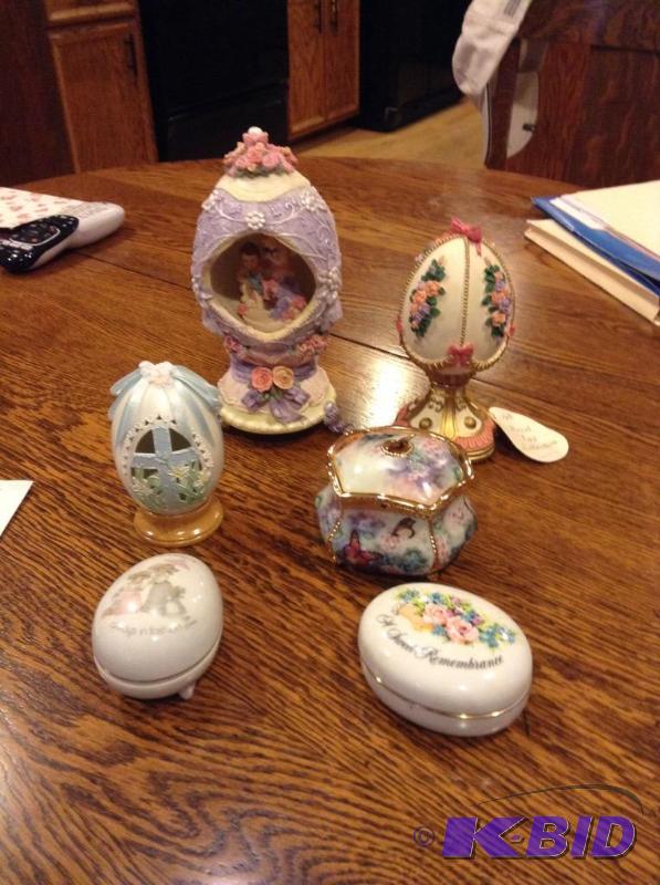 lot 247 image: Decorative Eggs and Musical